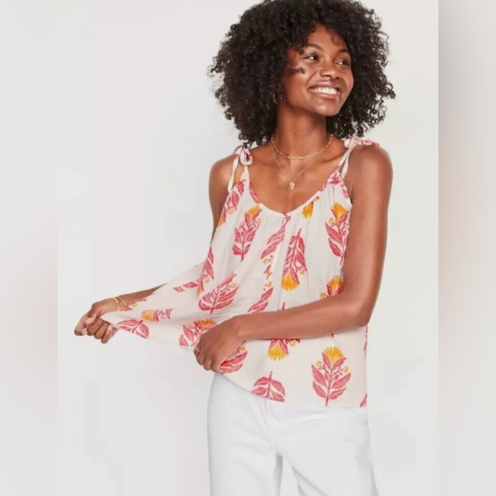 Old Navy Floral Tie-Shoulder Cami Flowy Top